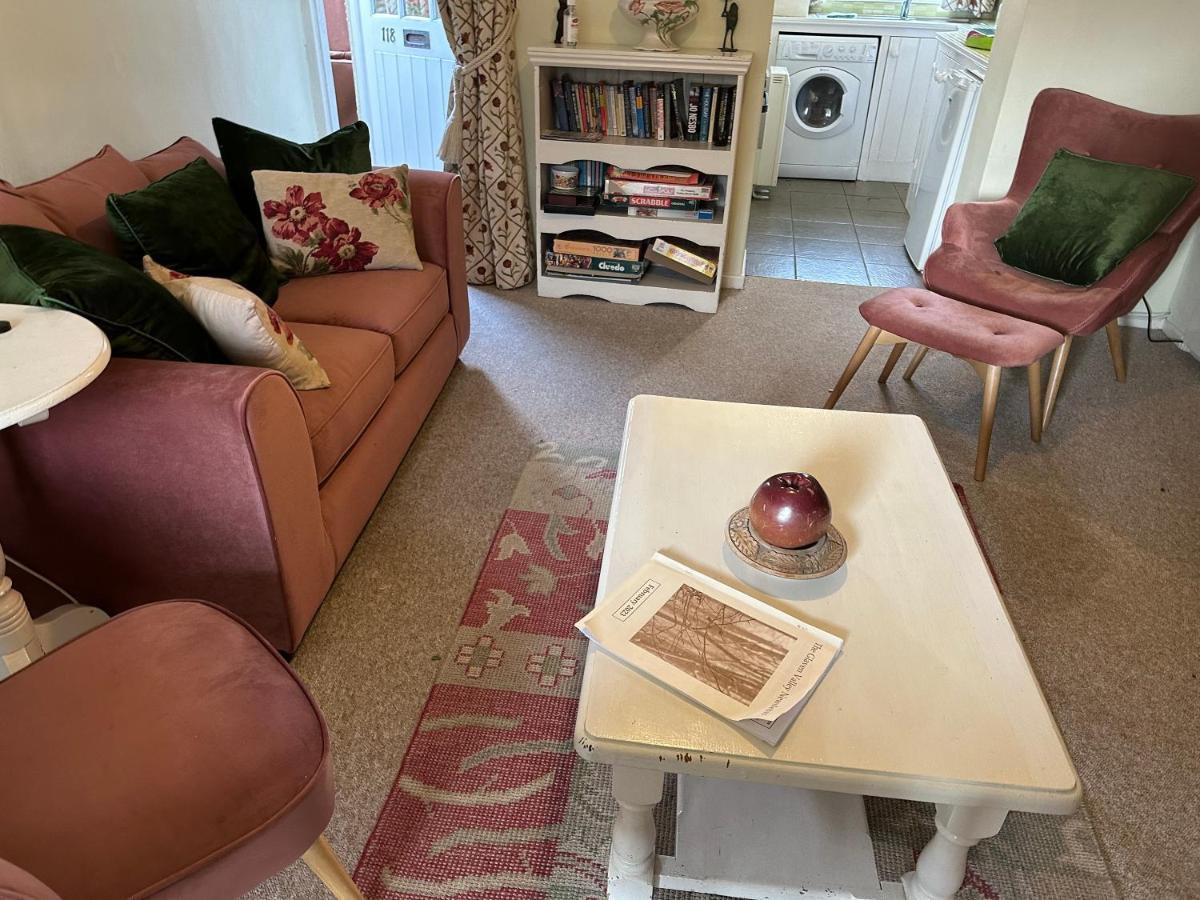 2 Bedroomed Cottage Near Quay بلايكيني المظهر الخارجي الصورة