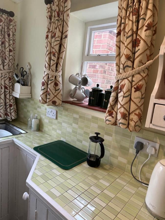 2 Bedroomed Cottage Near Quay بلايكيني المظهر الخارجي الصورة